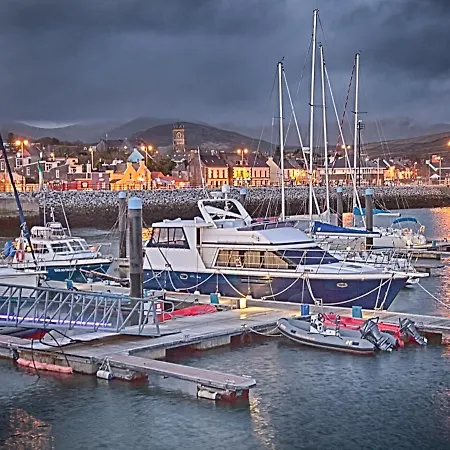 Baywatch بيت ضيافة