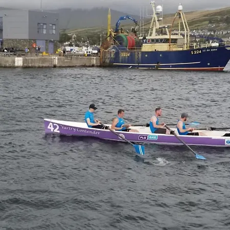 Baywatch بيت ضيافة